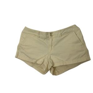 American Eagle 🦅 Cream Yellow Shorts